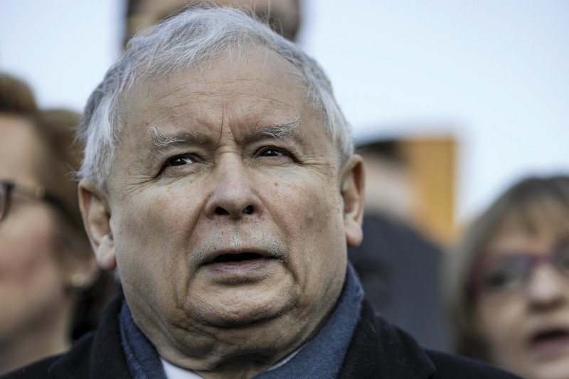 Jarosław Kaczyński na obchodach 95. miesięcznicy smoleńskiej.
