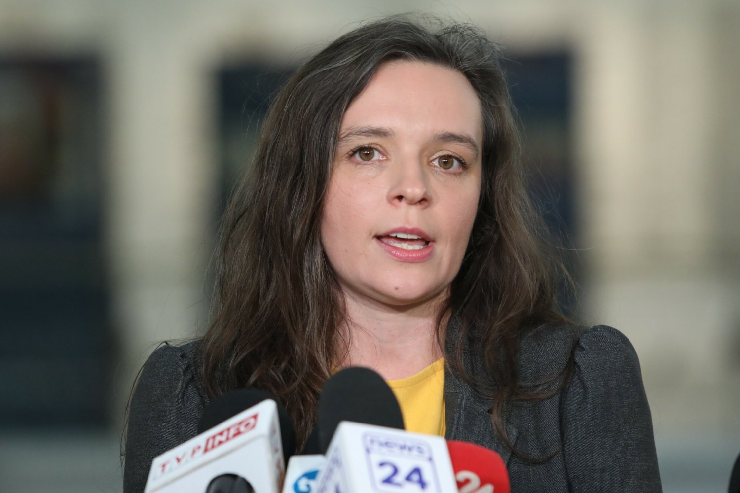 Klaudia Jachira z KO komentuje ostatnie zamieszanie w Sejmie. Klaudia Jachira z KO komentuje ostatnie zamieszanie w Sejmie.