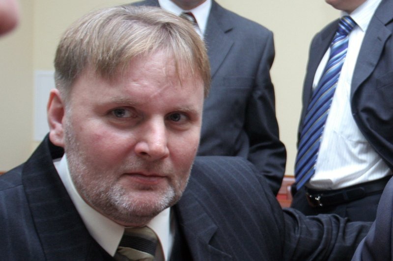 Senator Waldemar Bonkowski na Facebooku zaczął definiować swoich wrogów. Najgorszym są towarzysze partyjni.