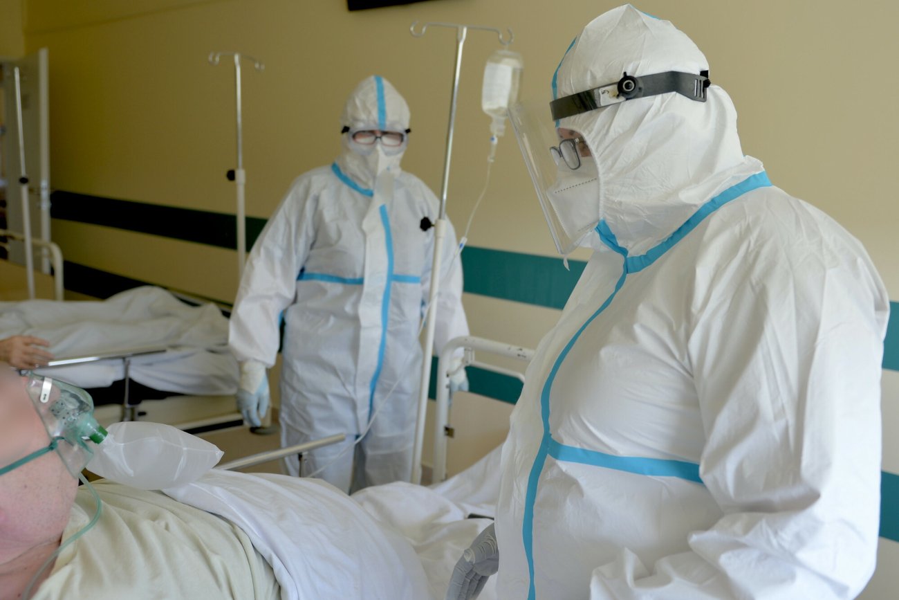 W którym kraju UE najwięcej osób umiera na COVID-19.