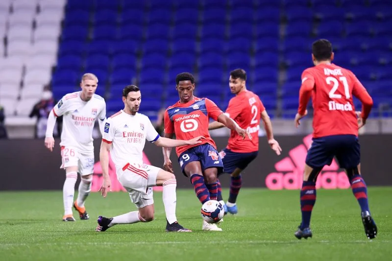Po kapitalnym widowisku piłkarze Lille OSC ograli w hicie Olympique Lyon
