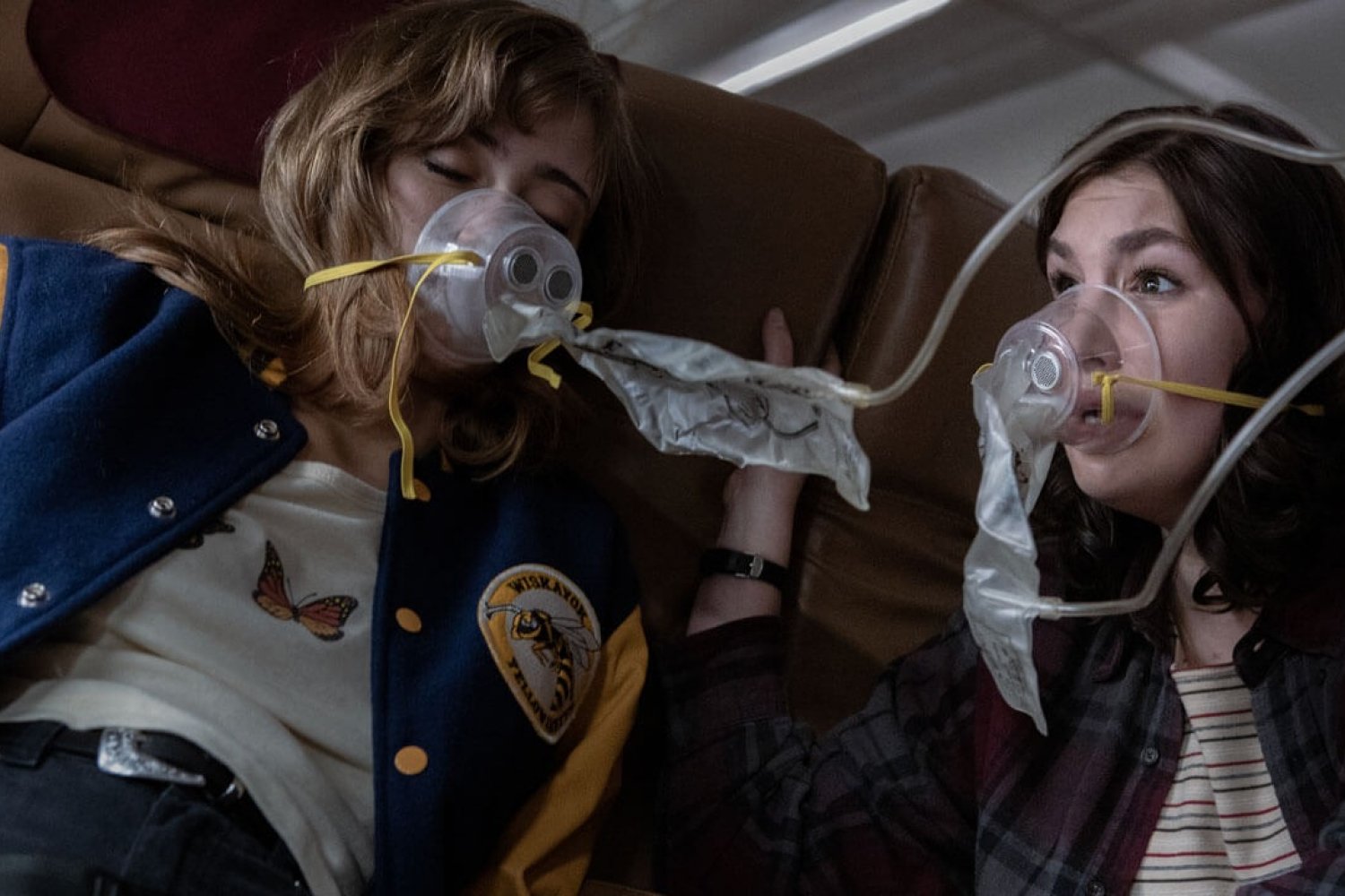 "Yellowjackets" – recenzja serialu z Juliette Lewis i Christiną Ricci. [RECENZJA]