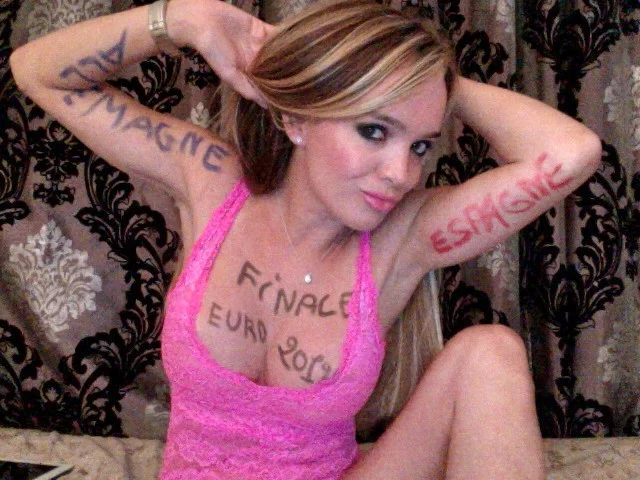Pornogwiazda Virginie Caprice. Jak do tej pory jej cycki były skuteczniejsze w typowaniu niż moja głowa.