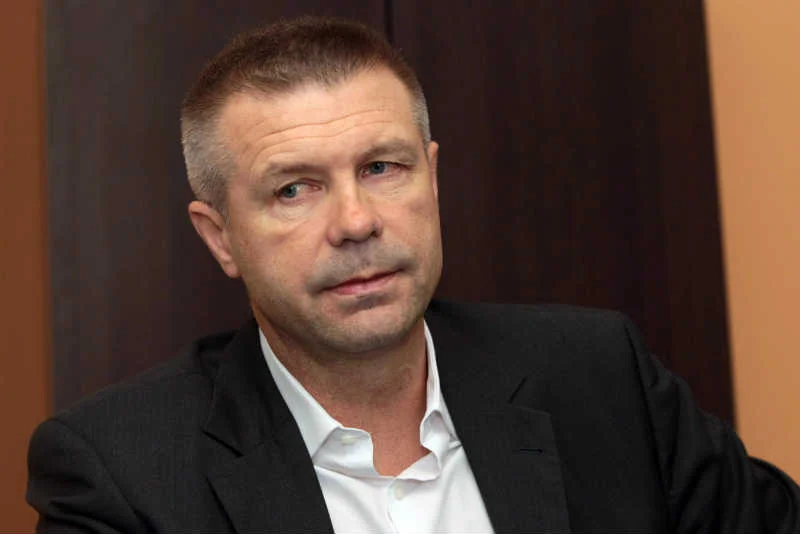 Marek Migalski krytykuje Bogdana Wentę - zarzuca, że jego jedyna aktywność publiczna jest związana z piłką ręczną.