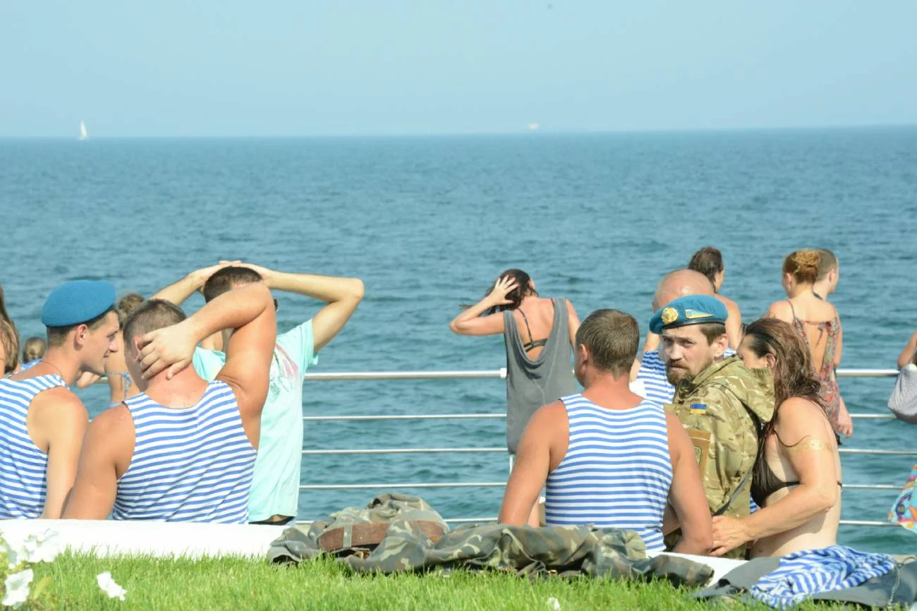 Kobieta na plaży w Odessie weszła na zaminowany teren