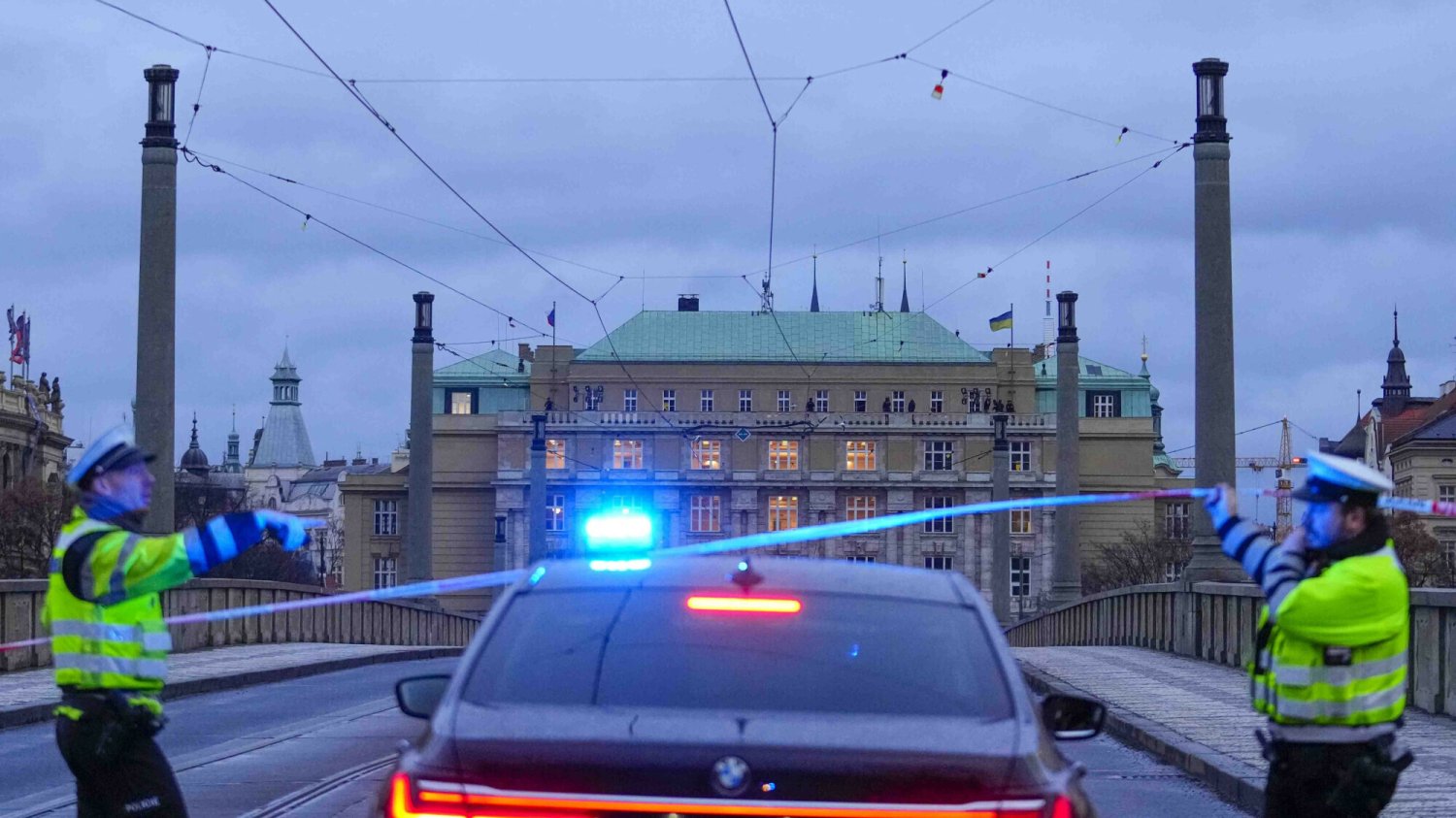 Na uniwersytecie w Pradze doszło do strzelaniny