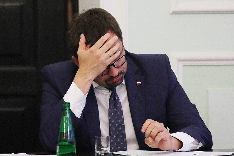 Marcin Horała nie ma szans na zwycięstwo w Gdyni. Pokazuje to najnowszy sondaż dla "Dziennika Bałtyckiego".