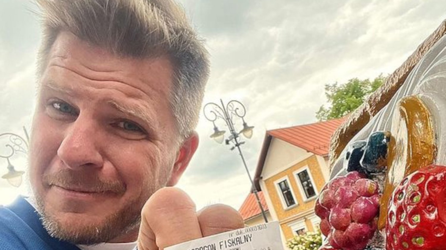 Filip Chajzer pokazał, ile musiał zapłacić za dwa gofry.