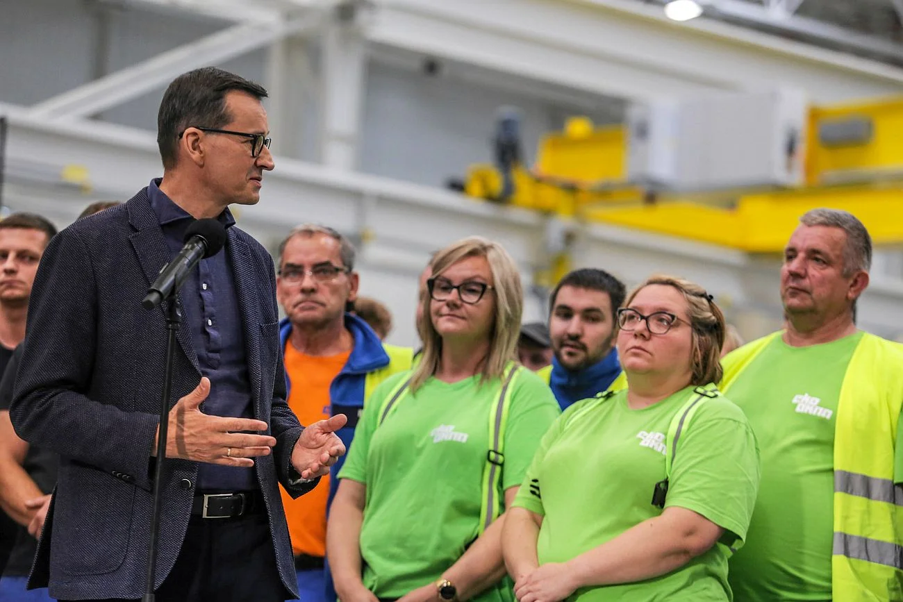 Fabrykę Eko Okien często wizytowali politycy PiS, Mateusz Morawiecki jako premier nie mógł się jej nachwalić