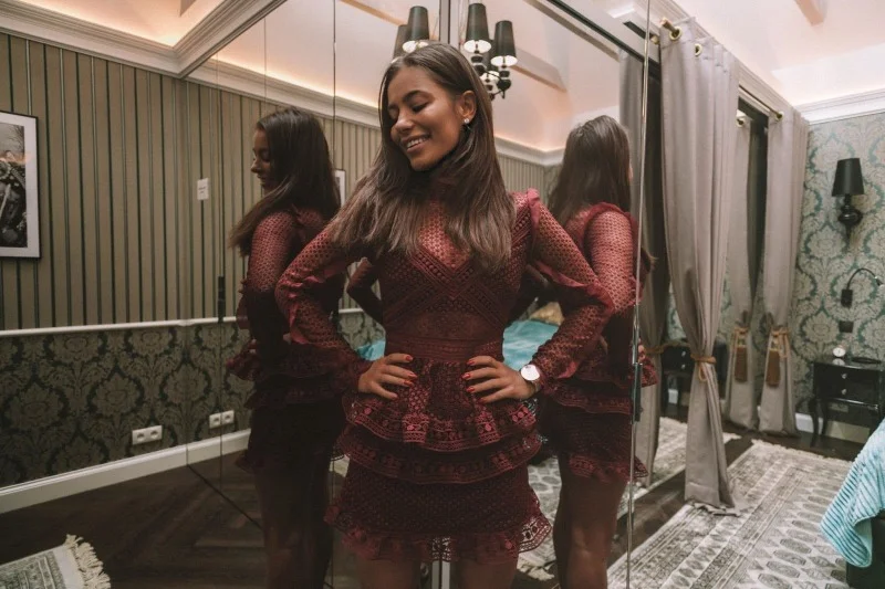 Love The Dress pozwala wypożyczyć sukienki od znanych projektantów za cenę kilkukrotnie niższą niż ta, za którą można je kupić. To świetny pomysł na oryginalną stylizację n a wielkie wyjście