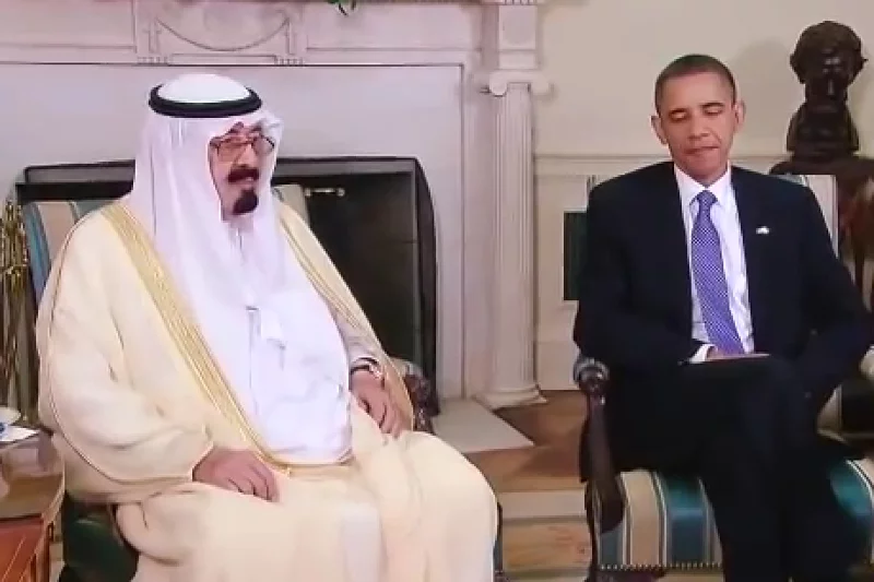 Ropa tanieje, żeby uderzać w Rosję? Pozornie tak, ale w głębi to wojna Arabii Saudyjskiej z USA o utrzymanie dominacji