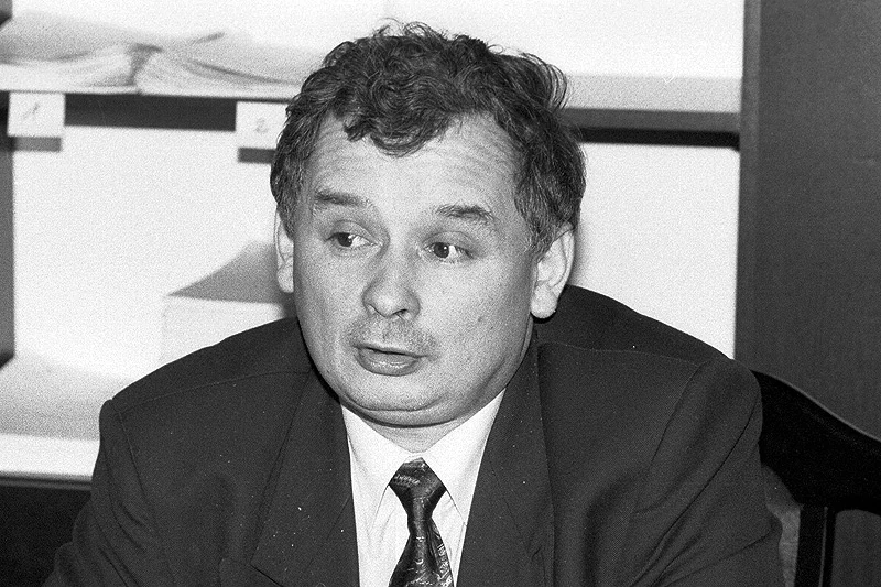Senator PiS pokaże nieznane oblicze Kaczyńskiego. Wkrótce wyda album z jego zdjęciami.