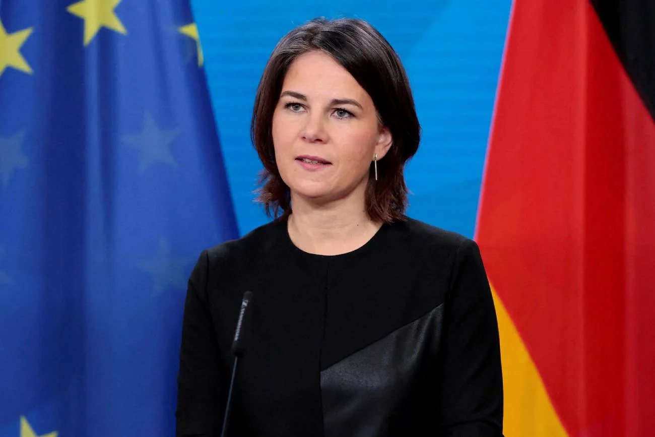 Szefowa MSZ Niemiec Annalena Baerbock wkrótce ma odwiedzić Kijów. Na Ukrainę wybierze się prawdopodobnie także przewodnicząca Bundestagu Bärbel Bas. Szefowa MSZ Niemiec Annalena Baerbock.