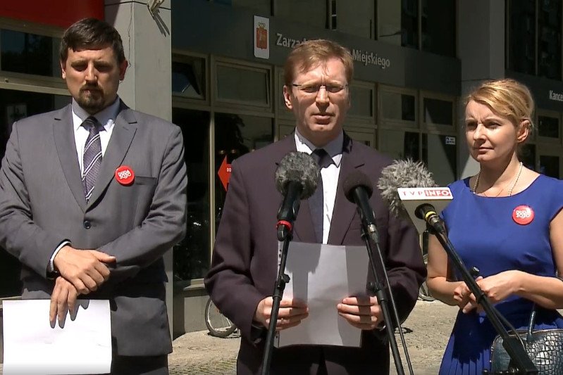 Posłowie i radny PiS chcą skontrolować ZTM w Warszawie.