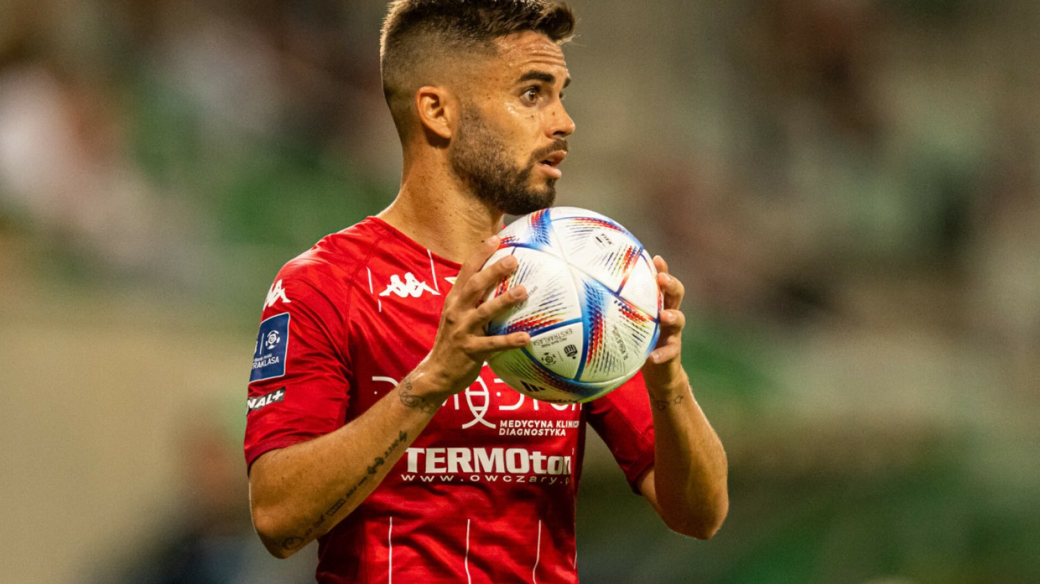 Piłkarze Widzewa Łódź przegrali w środę z KKS Kalisz - po serii rzutów karnych - i odpadli z Fortuna Pucharu Polski.