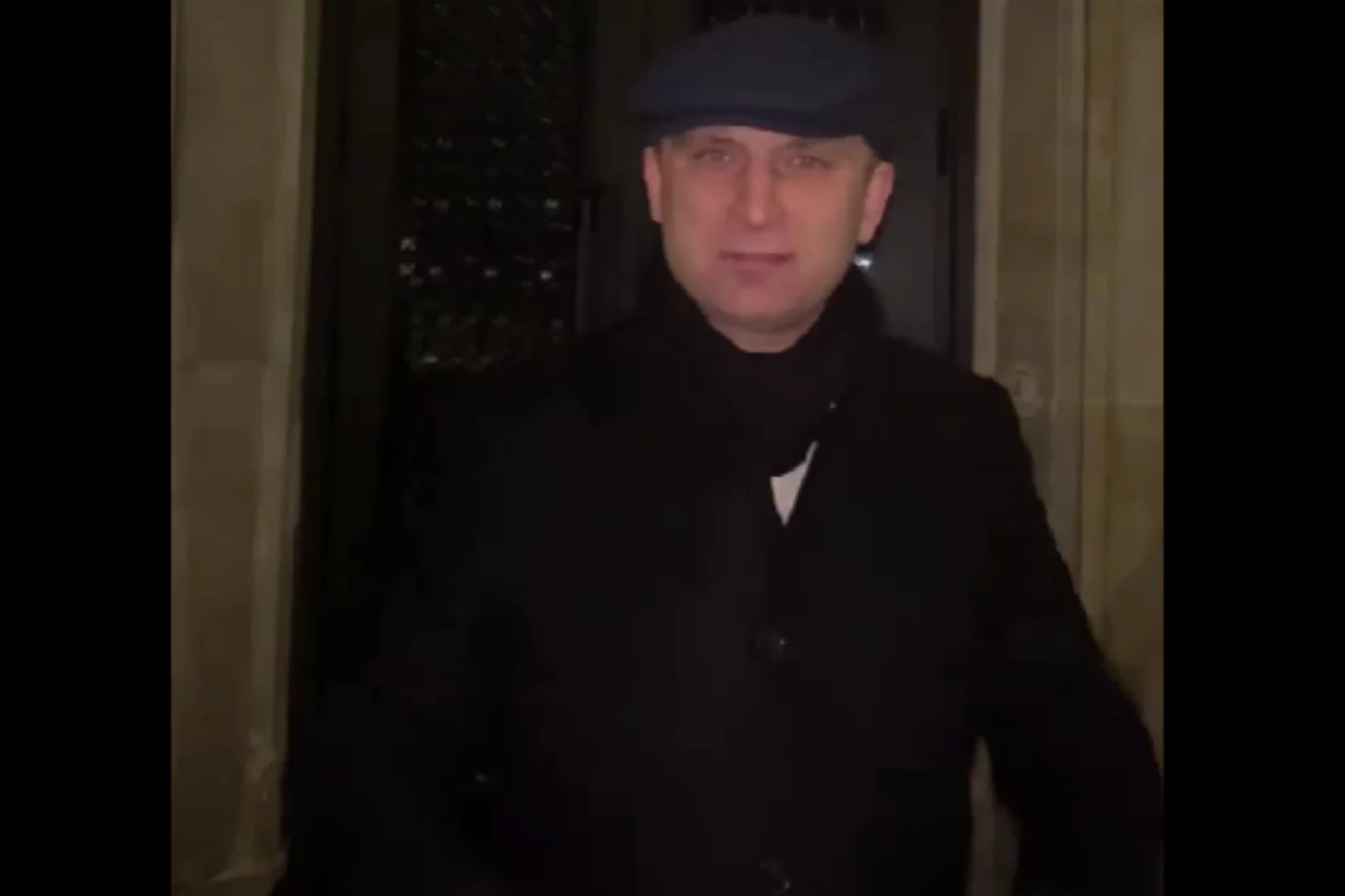 Bąkiewicz pomazał budynek rządowy. Jest odpowiedź resortu klimatu.