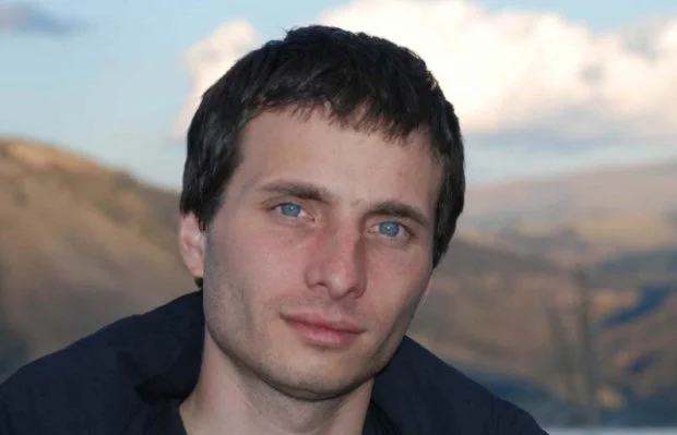 Dr Piotr Sułkowski