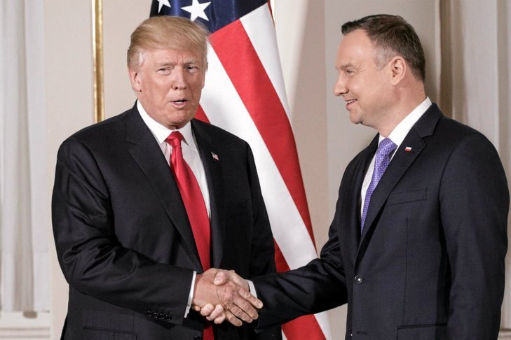 Duda obiecał Trupowi wysłać misję medyczną do Chicago.