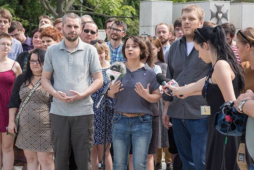 Partia Razem do tej pory znana była głównie z dobrej kampanii w mediach społecznościowych. Ogłosili oficjalny start w wyborach parlamentarnych i rozpoczynają pracę w terenie.