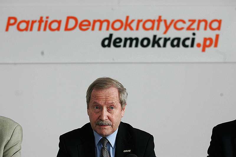 Partia Demokratyczna Demokraci.pl zapowiada nowe otwarcie.