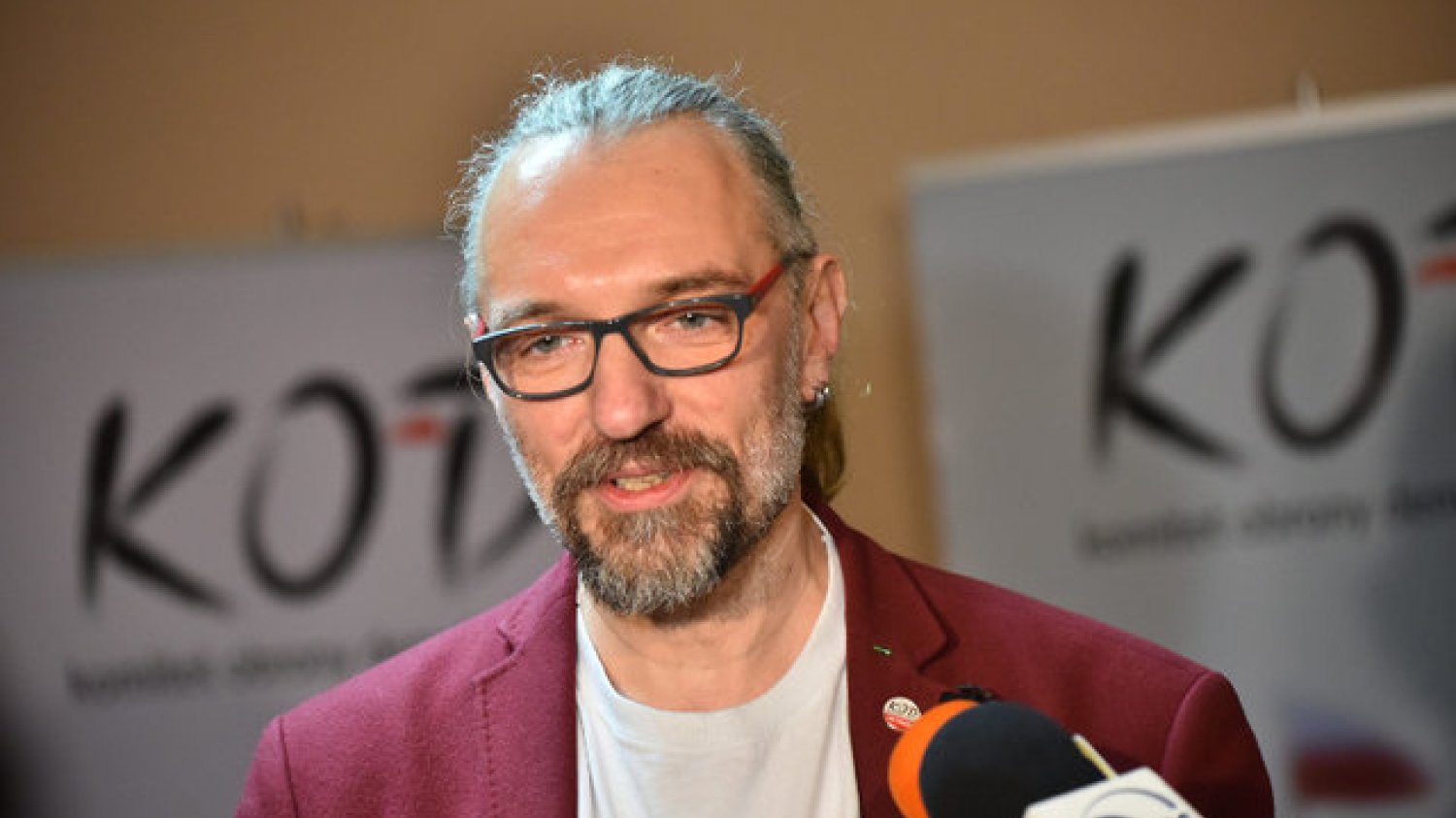 Mateusz Kijowski nie zamierza rezygnować z pełnienia funkcji szefa regionu mazowieckiego KOD.