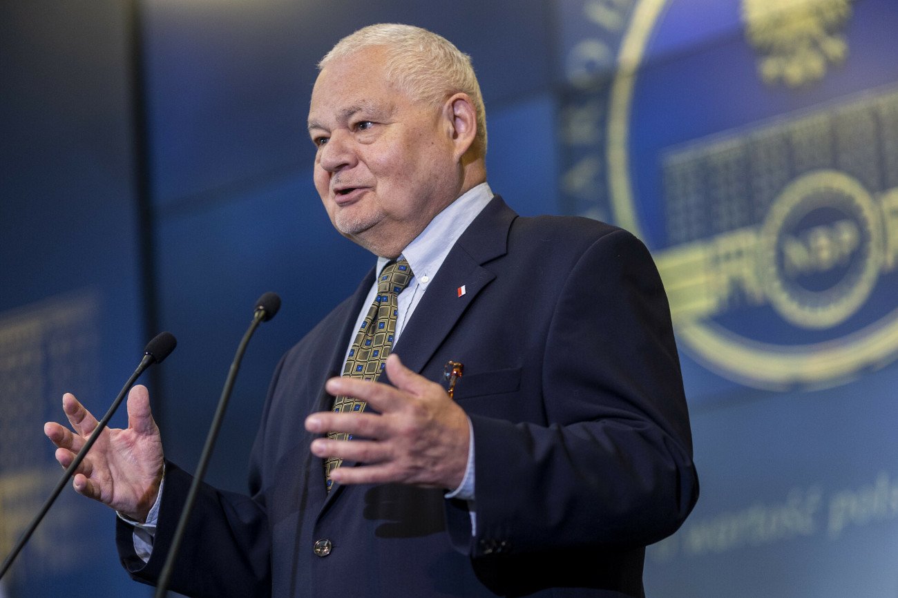 Adam Glapiński, szef NBP o cudzie gospodarczym i o tym, że poradzimy sobie bez funduszy unijnych. Prof. Marek Belka ocenia.