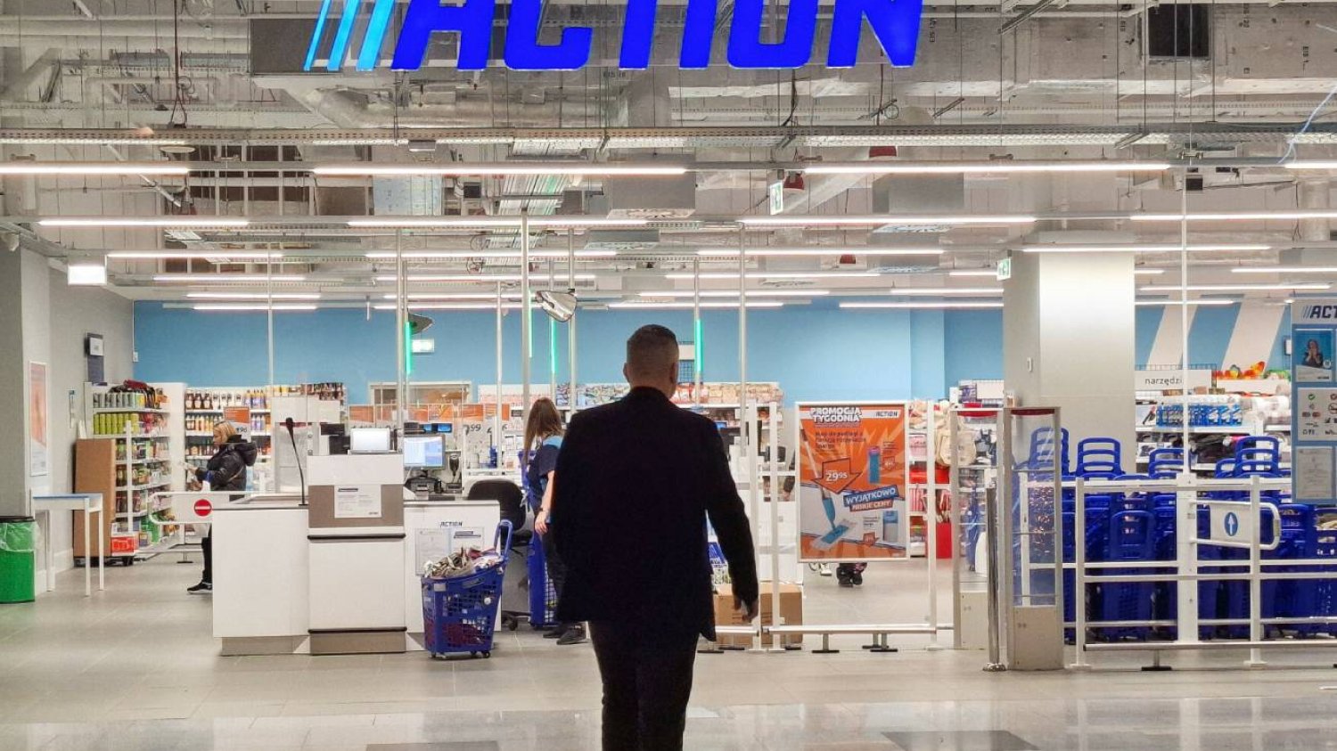 Oświetlenie z Action bez kabli i wiercenia. Lampki do przyklejenia Oświetlenie z Action bez kabli i wiercenia. Lampki do przyklejenia