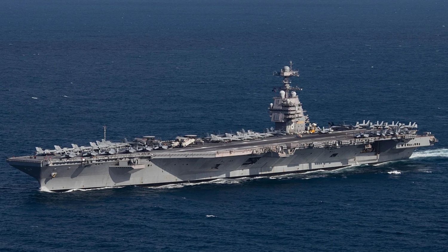 Największy okręt na świecie. USA postawiły go na dzień przed atakiem na Iran USS Gerald R Ford