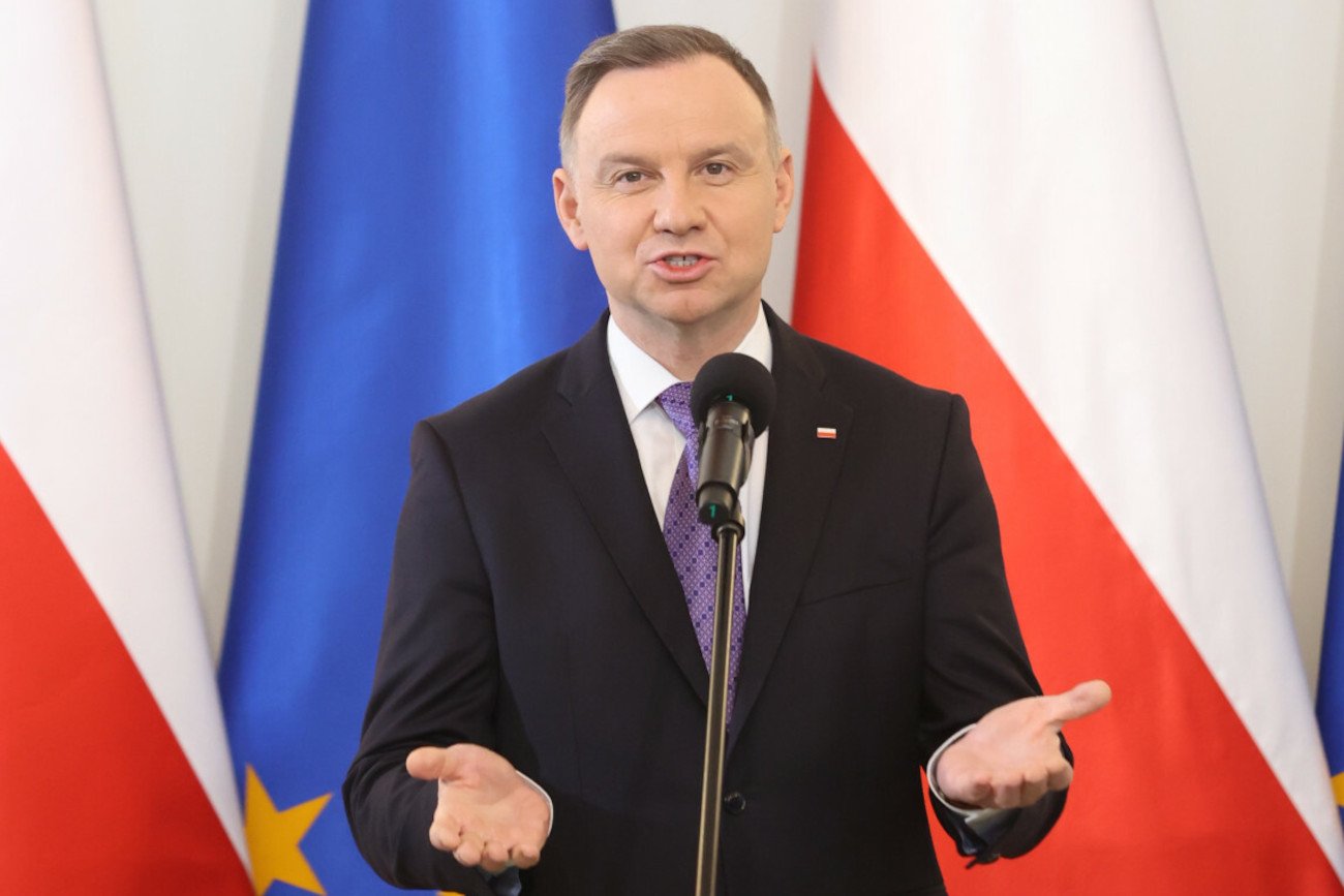 Duda nie widzi problemu w dotacjach dla organizacji proPiS. "No cóź".