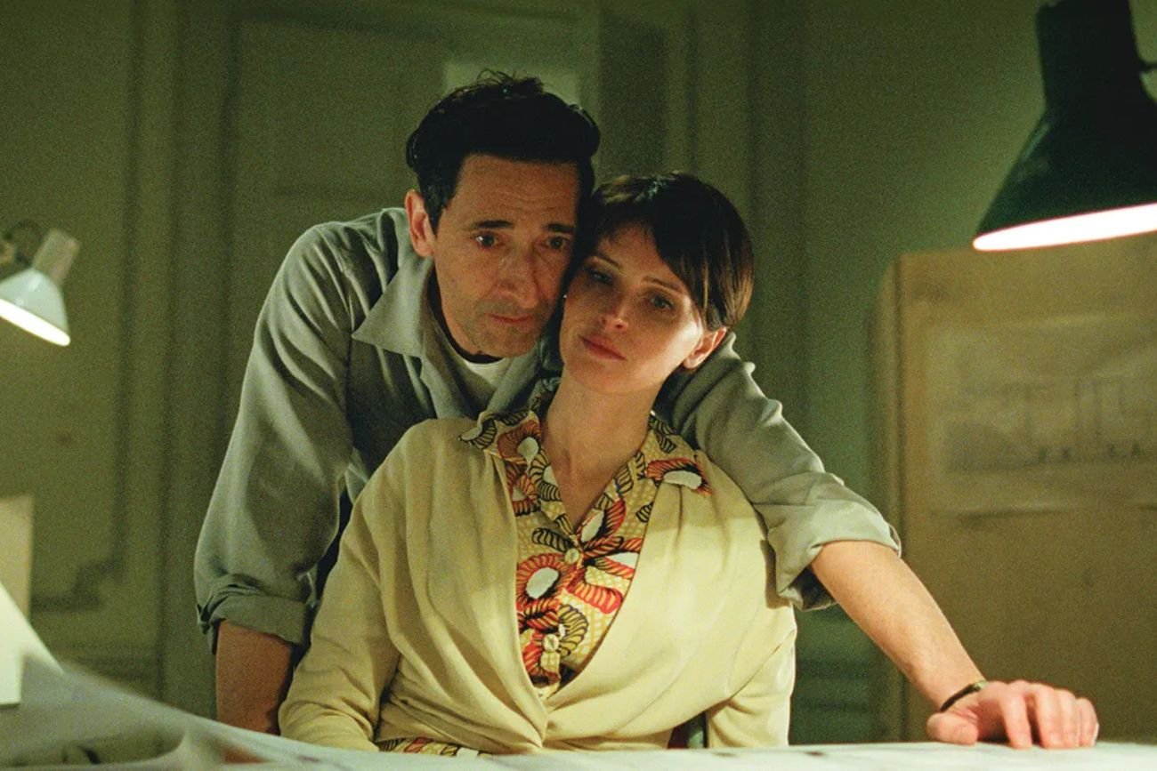 "The Brutalist" z trzema statuetkami podczas Złotych Globów 2025. O czym jest?