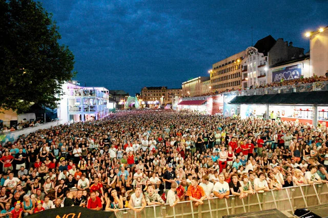 Takie tłumy 4 lata temu oglądały w Poznaniu mecze polskiej reprezentacji.