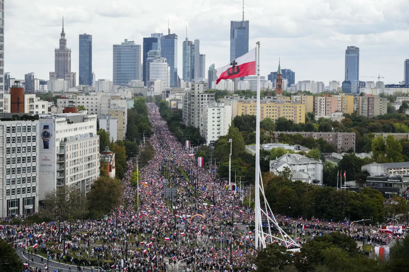 Tylu Polaków jest zdania, że marsz Tuska nic nie zmieni. Ciekawe wyniki