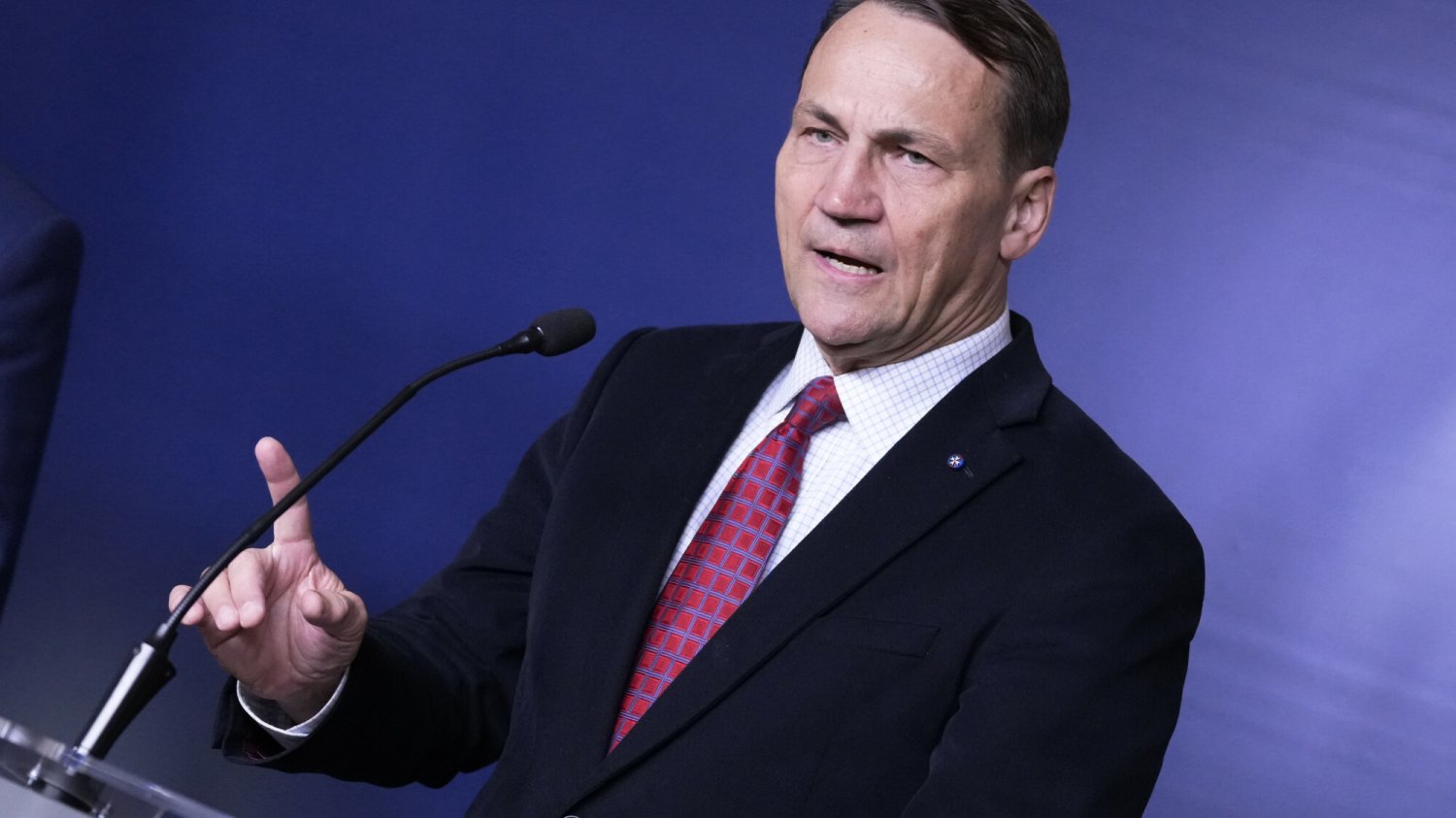 Radosław Sikorski ostrzega europejskich sojuszników ws. relacji z USA. Radosław Sikorski ostrzega europejskich sojuszników ws. relacji z USA.