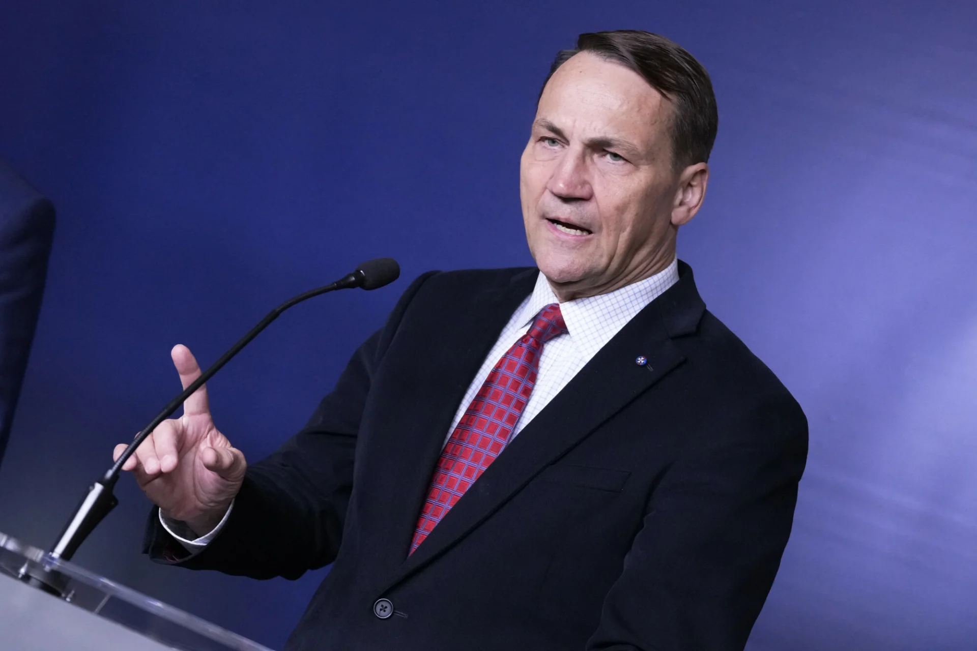 Radosław Sikorski ostrzega europejskich sojuszników ws. relacji z USA. Radosław Sikorski ostrzega europejskich sojuszników ws. relacji z USA.