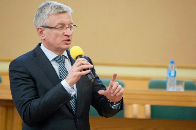 Prezydent Poznania nie zgadza się na odczytywanie listy ofiar katastrofy smoleńskiej podczas  uroczystości związanych z rocznicą  Wydarzeń Poznańskich.