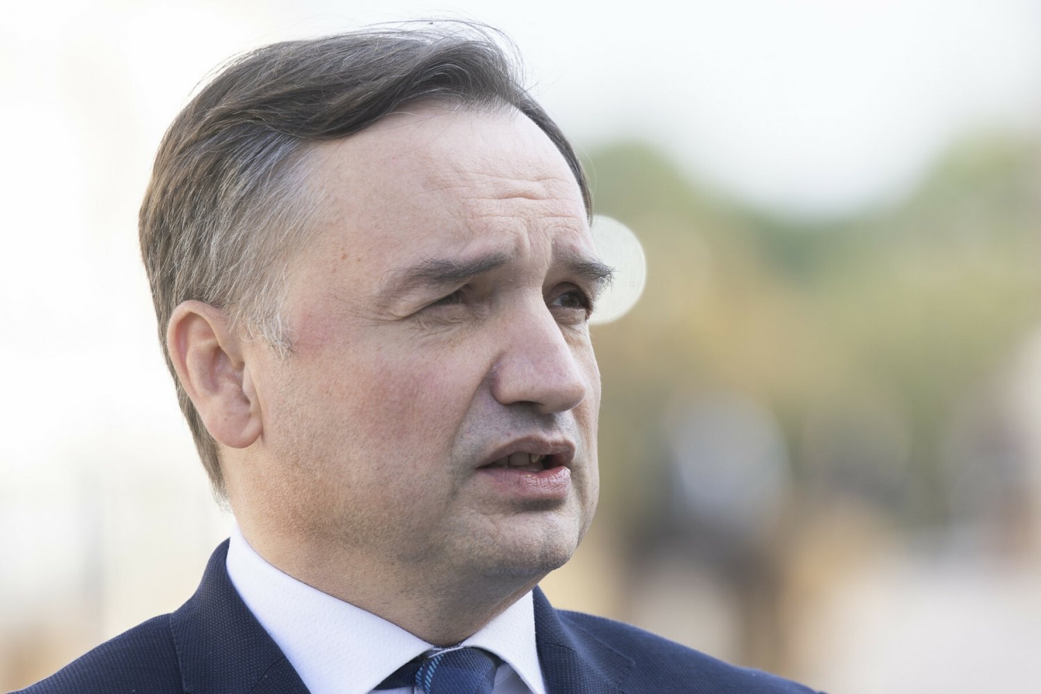 "Zbigniew Ziobro walczy dziś o życie". Nowe informacje ws. szefa SP.