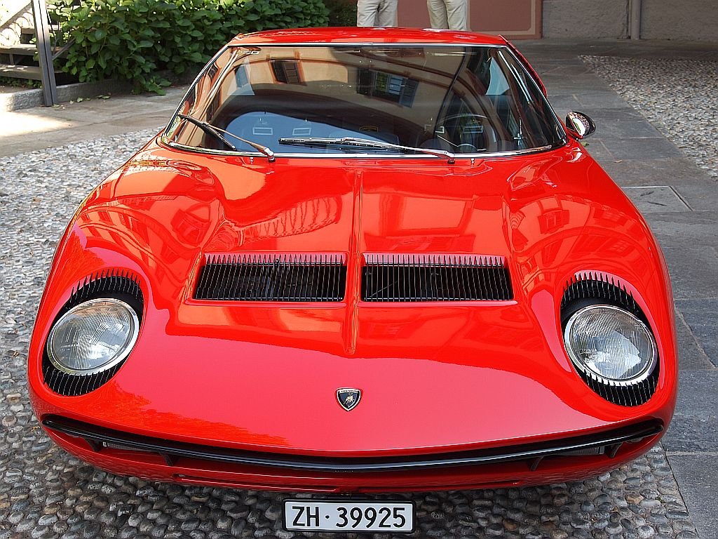 Lamborghini Miura SV