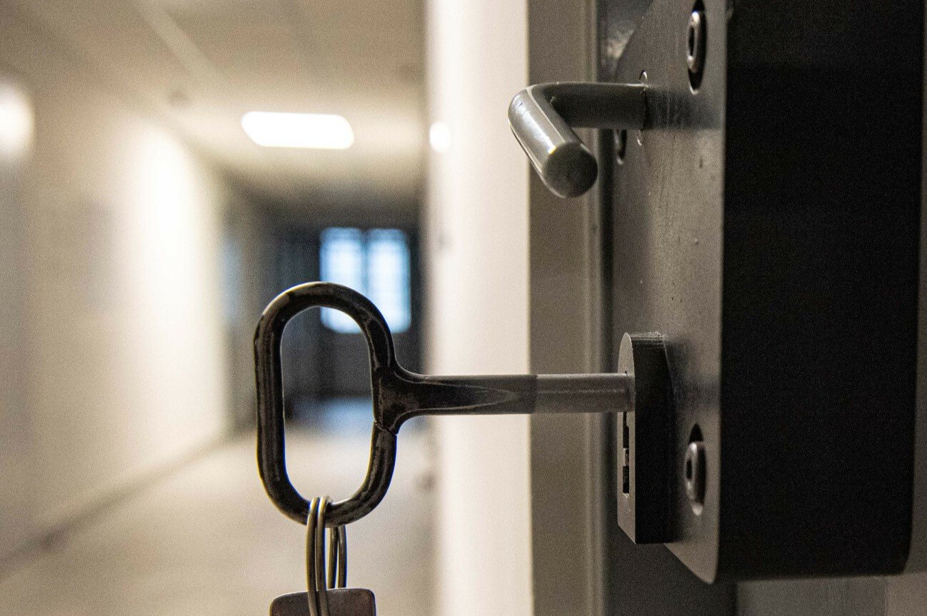 Filmik przedstawiający pobitego ojczyma Kamilka to fejk do wyłudzania danych