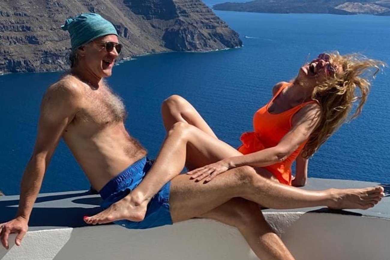 Dorota Chotecka i Radek Pazura wrzucili zdjęcia z urlopu w Grecji. Żona aktora robi furorę figurą nastolatki