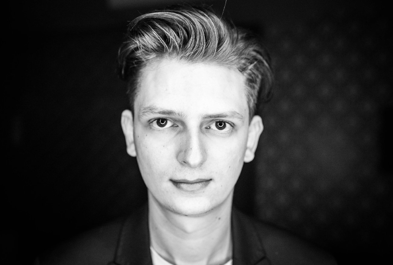 Tychy. Youtuber Rafał Górecki nie żyje. Ravgor skoczył z 12. piętra.