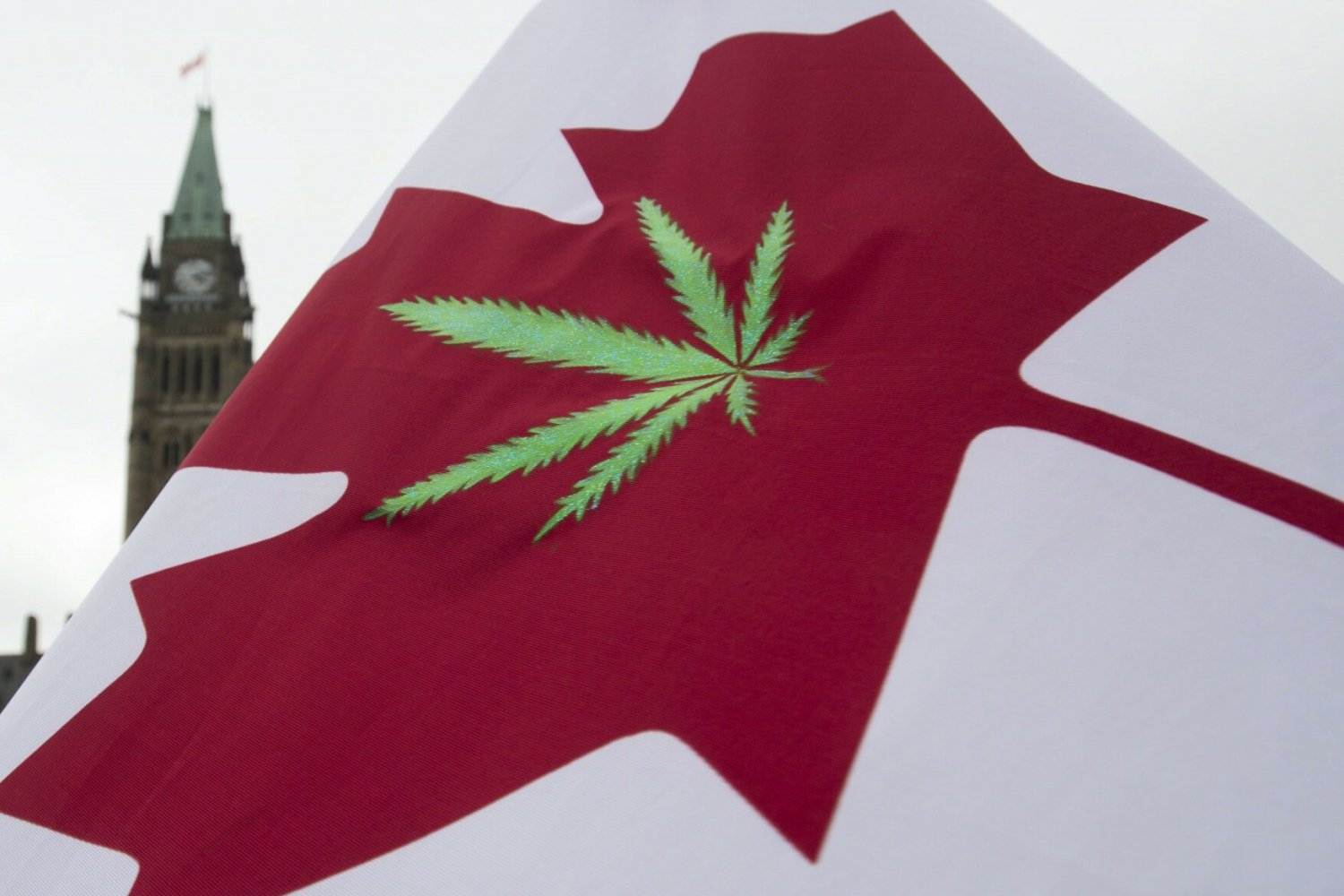 W jednej z kanadyjskich prowincji alkohol i marihuanę będzie można kupić tylko po szczepieniu przeciw COVID-19.
