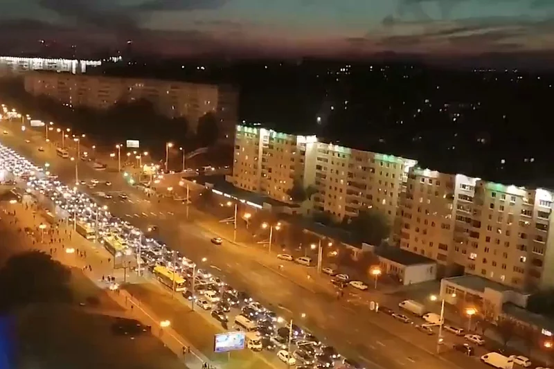 Na Białorusi wciąż trwają masowe protesty przeciwko ewidentnym fałszerstwom wyborczym i przedłużeniu rządów Aleksandra Łukaszenki.