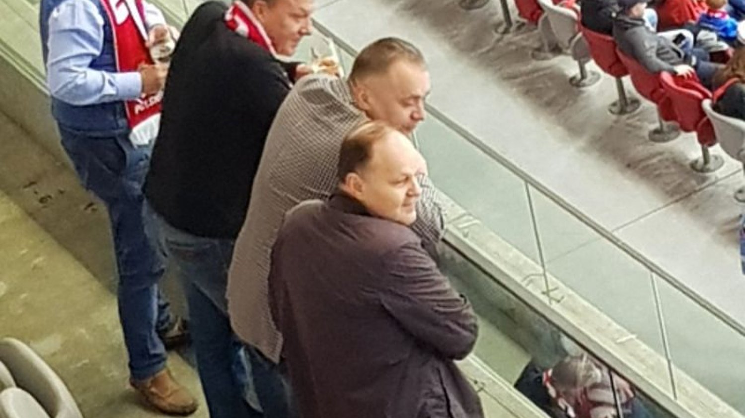 Była szefowa "Wiadomości" opublikowała zdjęcia z trybun Stadionu Narodowego