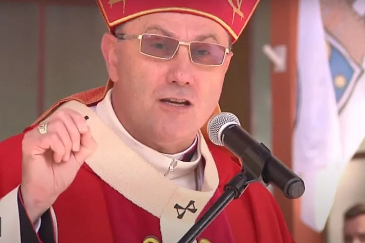 Abp Wojciech Polak zaapelował do wiernych ws. protestów.