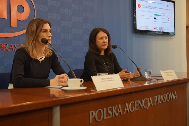 Agnieszka Plencler, prezes Forum Konsumentów i prof. dr hab. Dominika Maison z Uniwersytetu Warszawskiego.