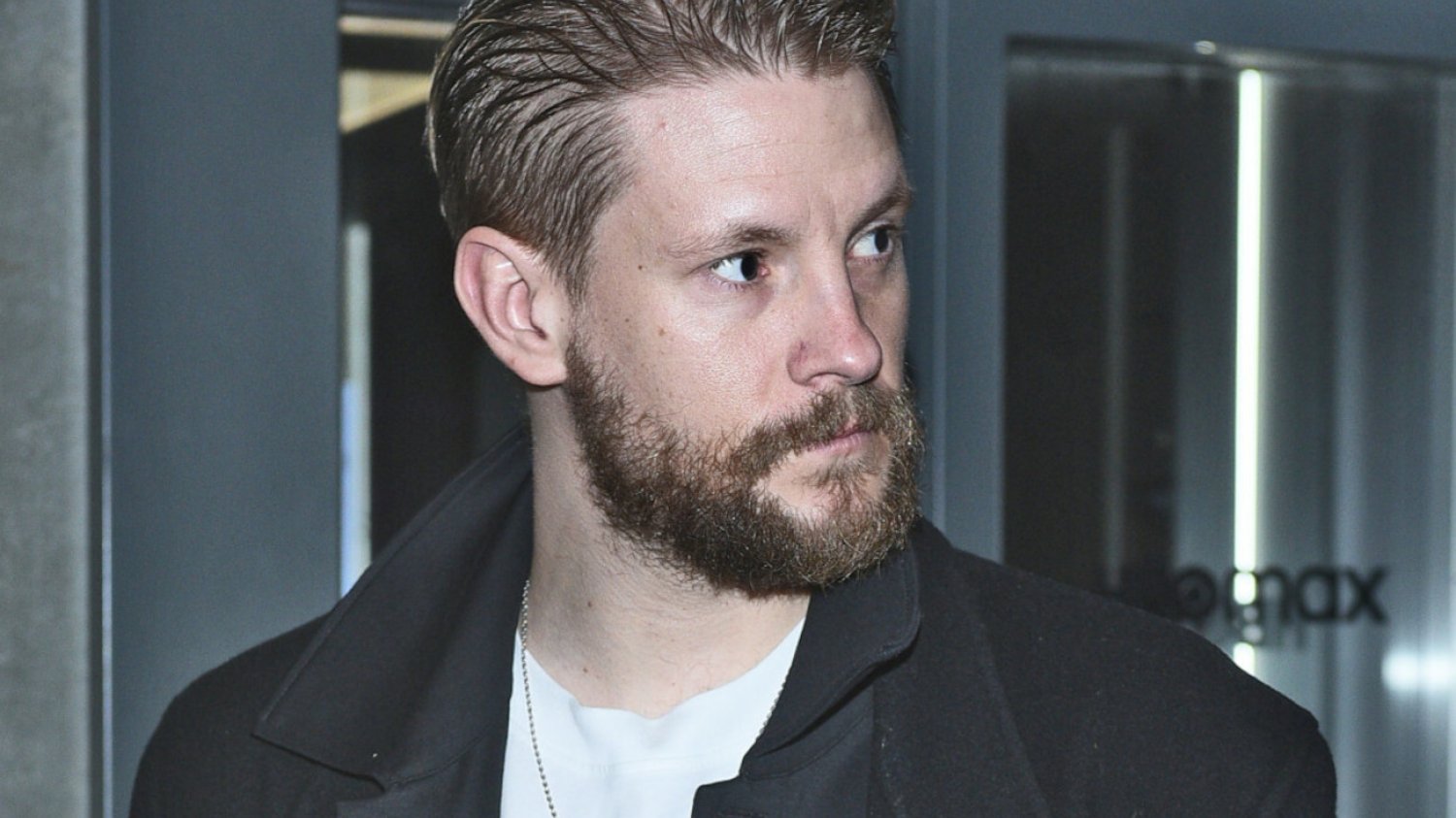 Fabijański spotkał się z tajemniczą blondynką.