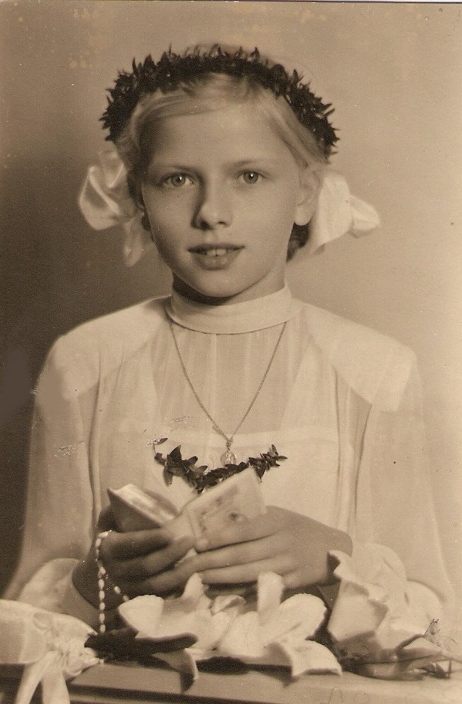 Krysia Kofta w dniu pierwszej komunii świętej