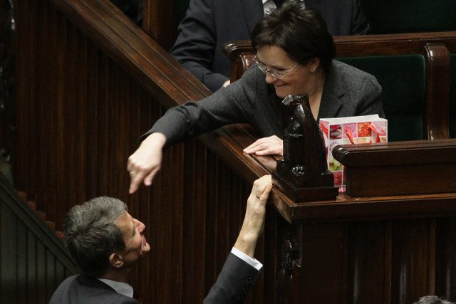 Andrzej Czerwiński i Ewa Kopacz przydzielają zadania prezesom spółek kontrolowanym przez Skarb Państwa, bo od tego zależy wynik wyborów