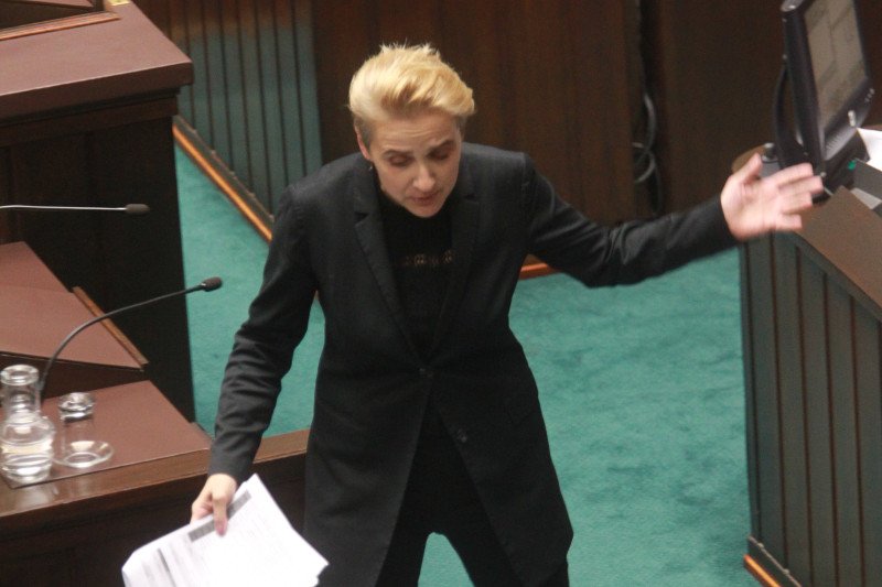 Scheuring-Wielgus, Mieszkowski i Schmidt zawieszają członkostwo w klubie Nowoczesnej.