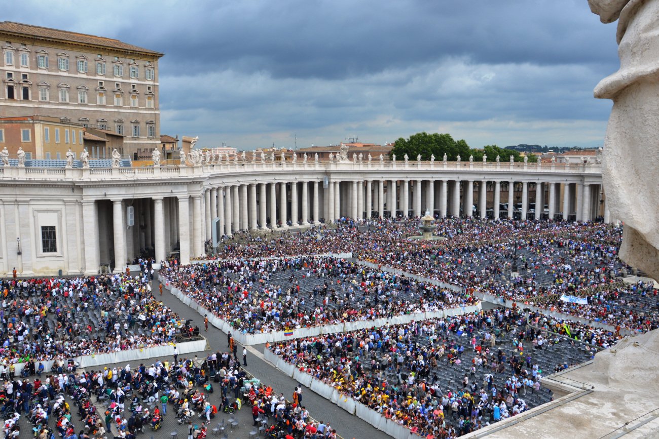 Ilu katolików jest na świecie? Ujawniono nowe dane z watykańskich roczników.